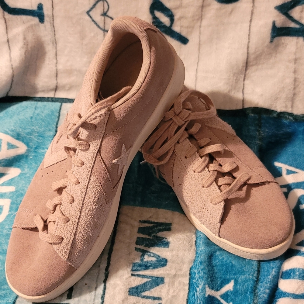 Converse Shoes Size 11Mens 12.5Womens